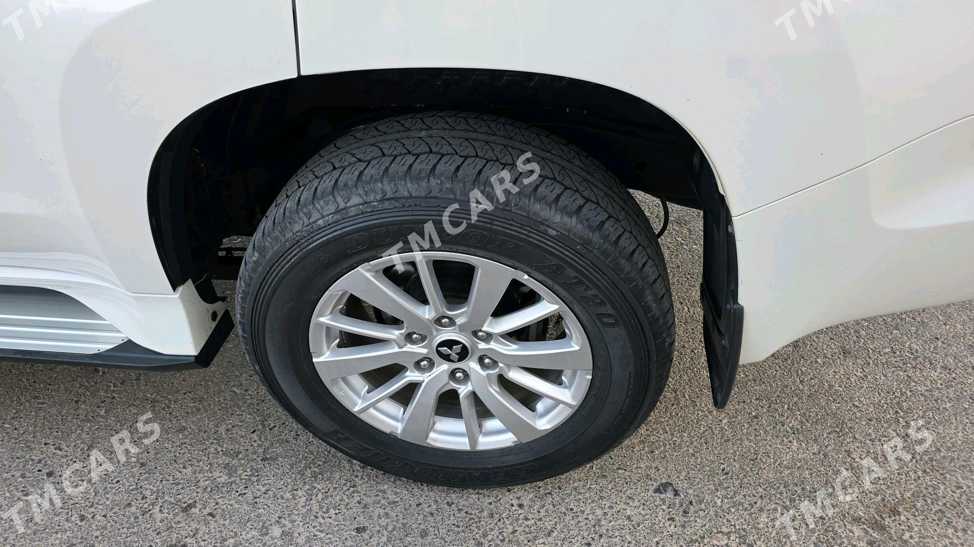 Mitsubishi Montero Sport 2019 - 350 000 TMT - Türkmenabat - img 10
