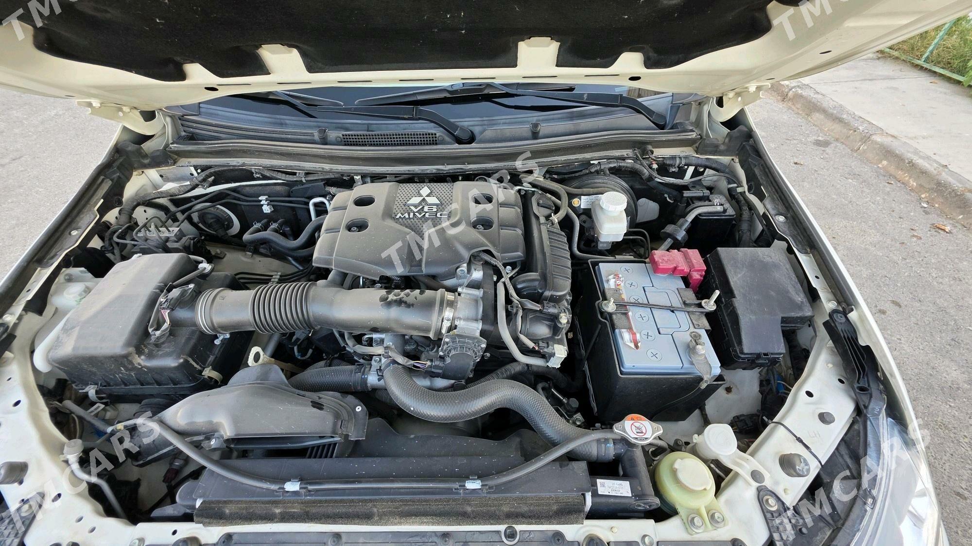 Mitsubishi Montero Sport 2019 - 350 000 TMT - Türkmenabat - img 6