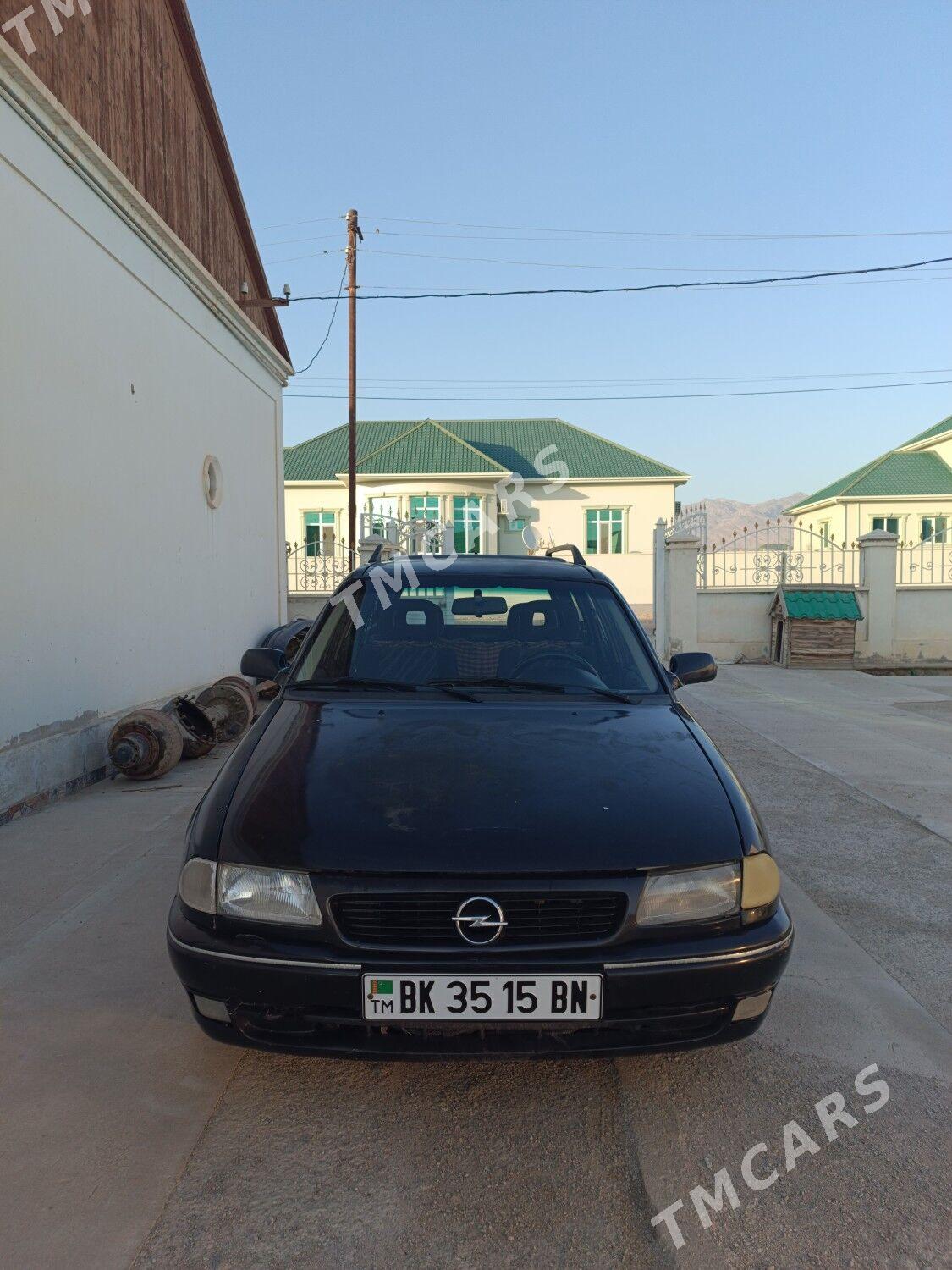 Opel Astra 1996 - 50 000 TMT - Balkanabat - img 2