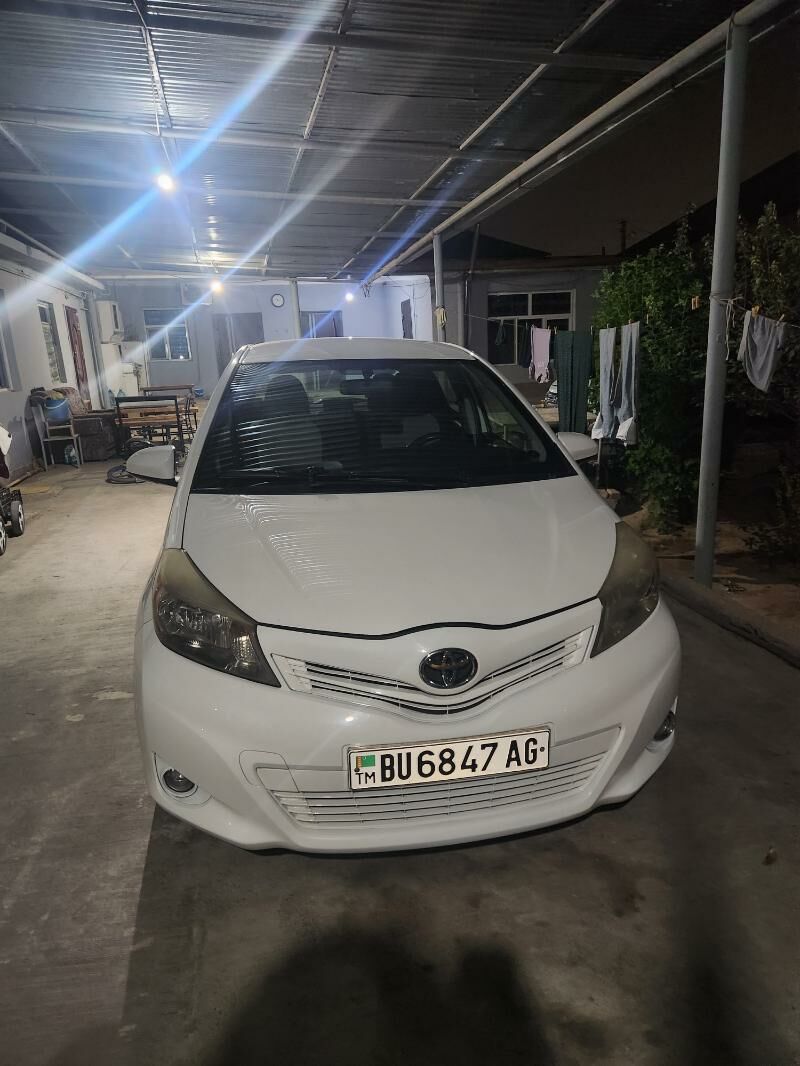 Toyota Yaris 2013 - 140 000 TMT - Бекреве - img 3