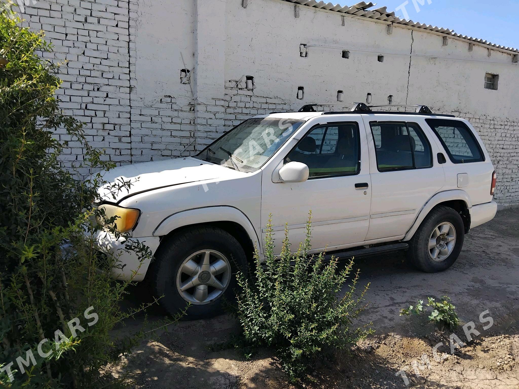 Nissan Pathfinder 2000 - 63 000 TMT - Теджен - img 2