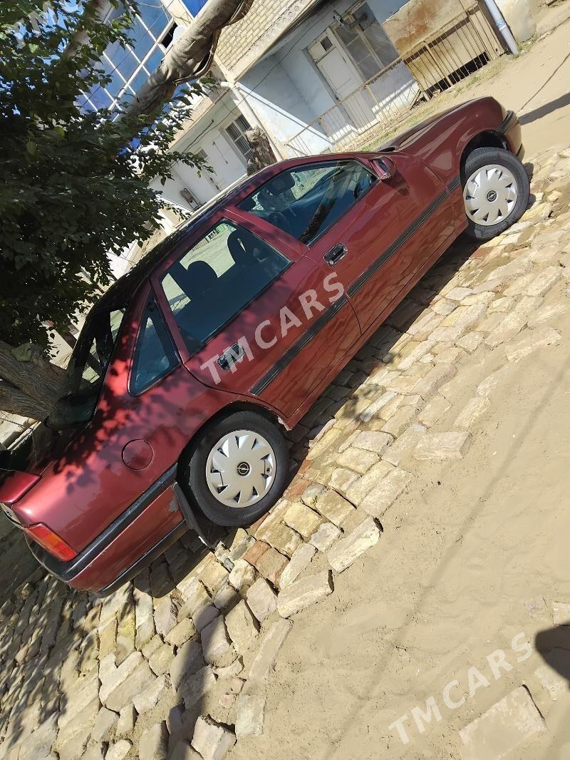 Opel Vectra 1991 - 27 000 TMT - Туркменгала - img 2
