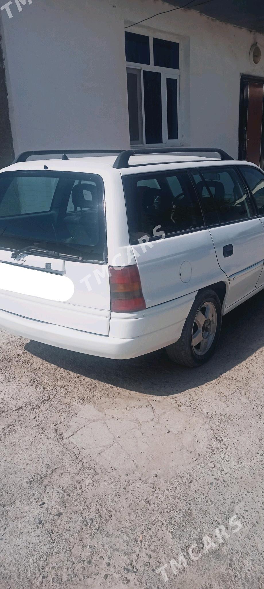 Opel Astra 1996 - 33 000 TMT - Ak bugdaý etraby - img 3