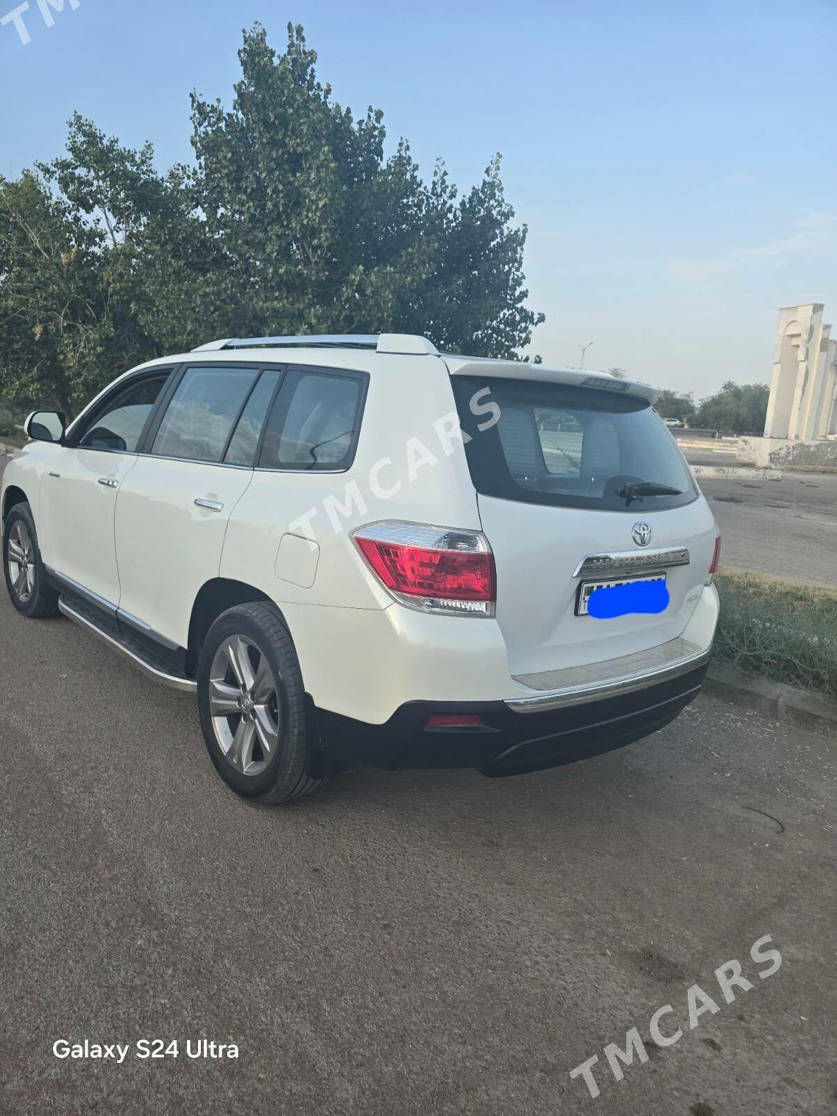 Toyota Highlander 2012 - 345 000 TMT - Köneürgenç - img 3