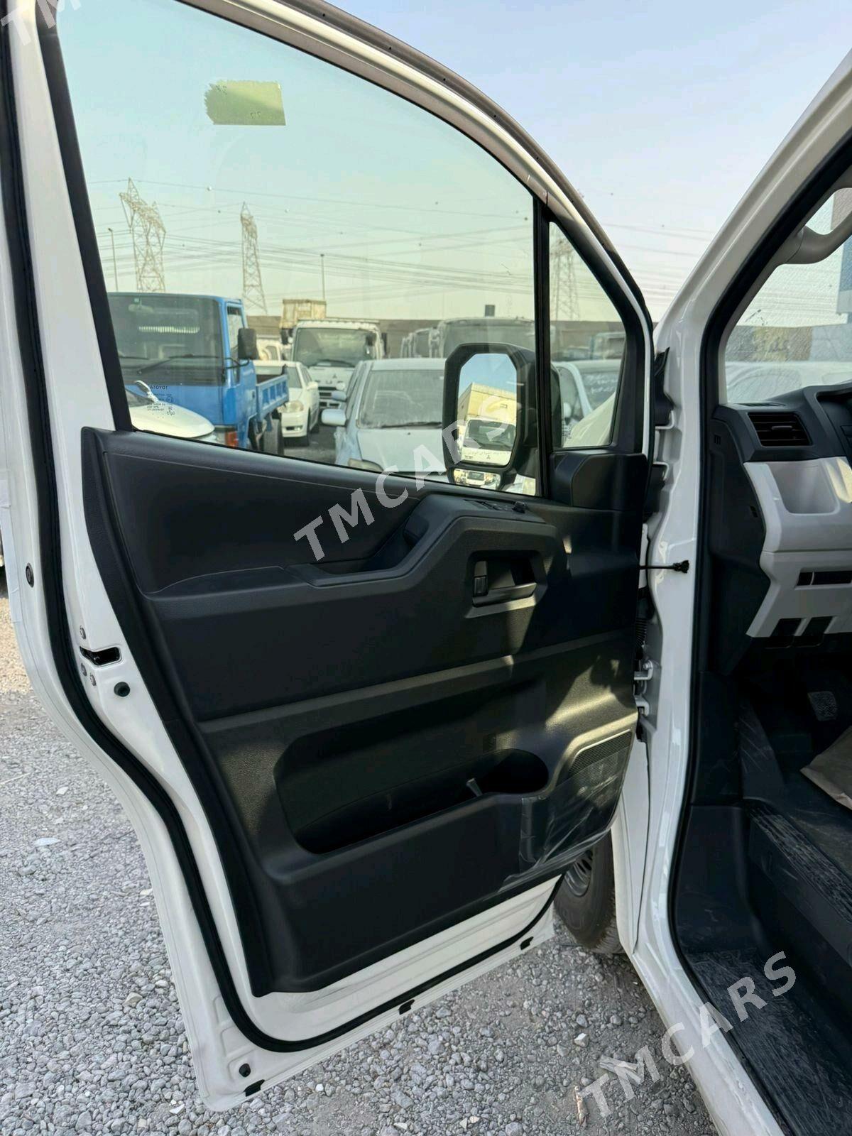 Toyota Hiace 2025 - 830 000 TMT - Балканабат - img 4