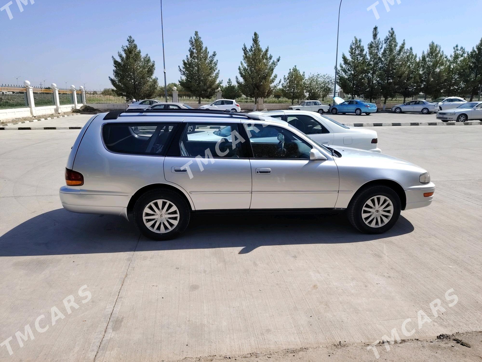 Toyota Camry 1993 - 110 000 TMT - Ýolöten - img 3