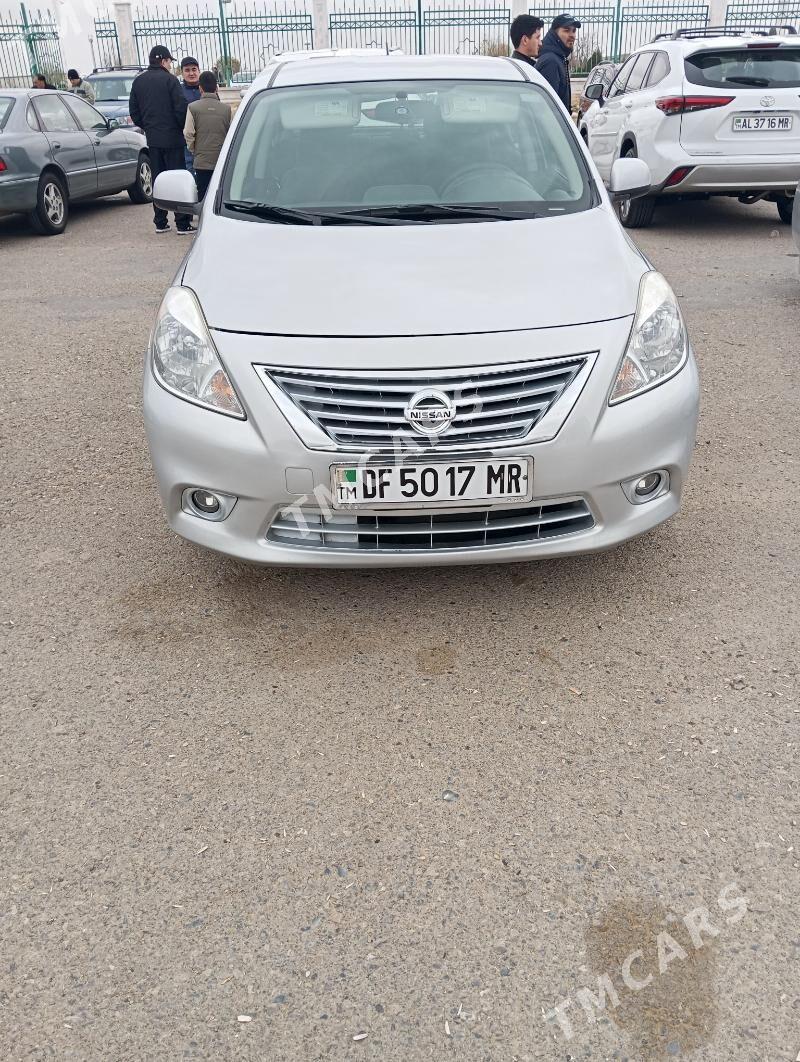 Nissan Versa 2013 - 115 000 TMT - Сакарчага - img 6