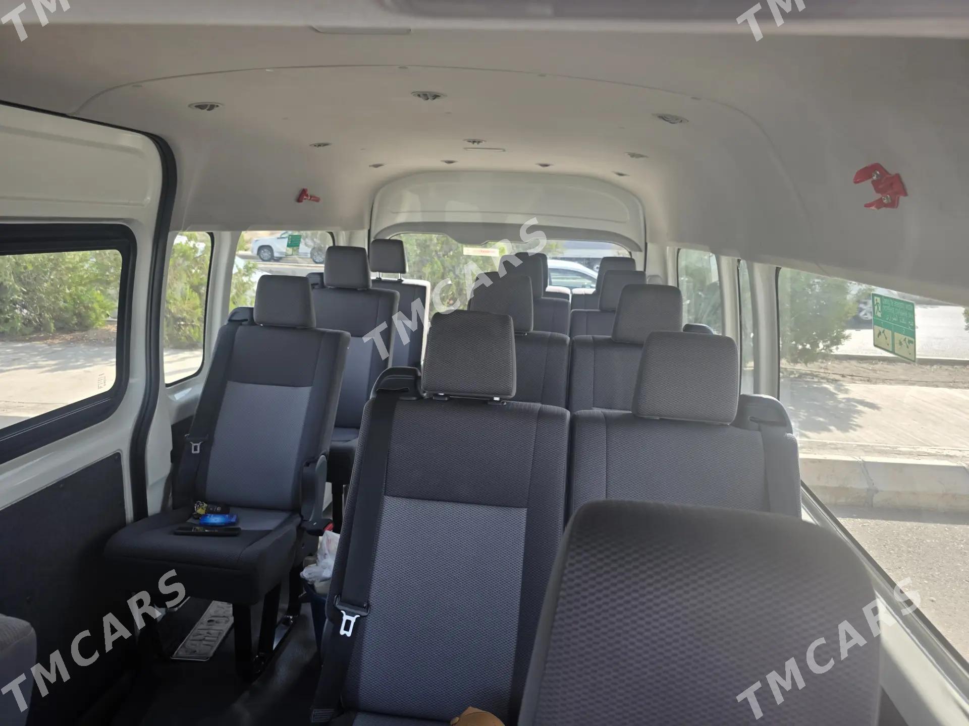 Toyota Hiace 2021 - 680 000 TMT - Мары - img 8