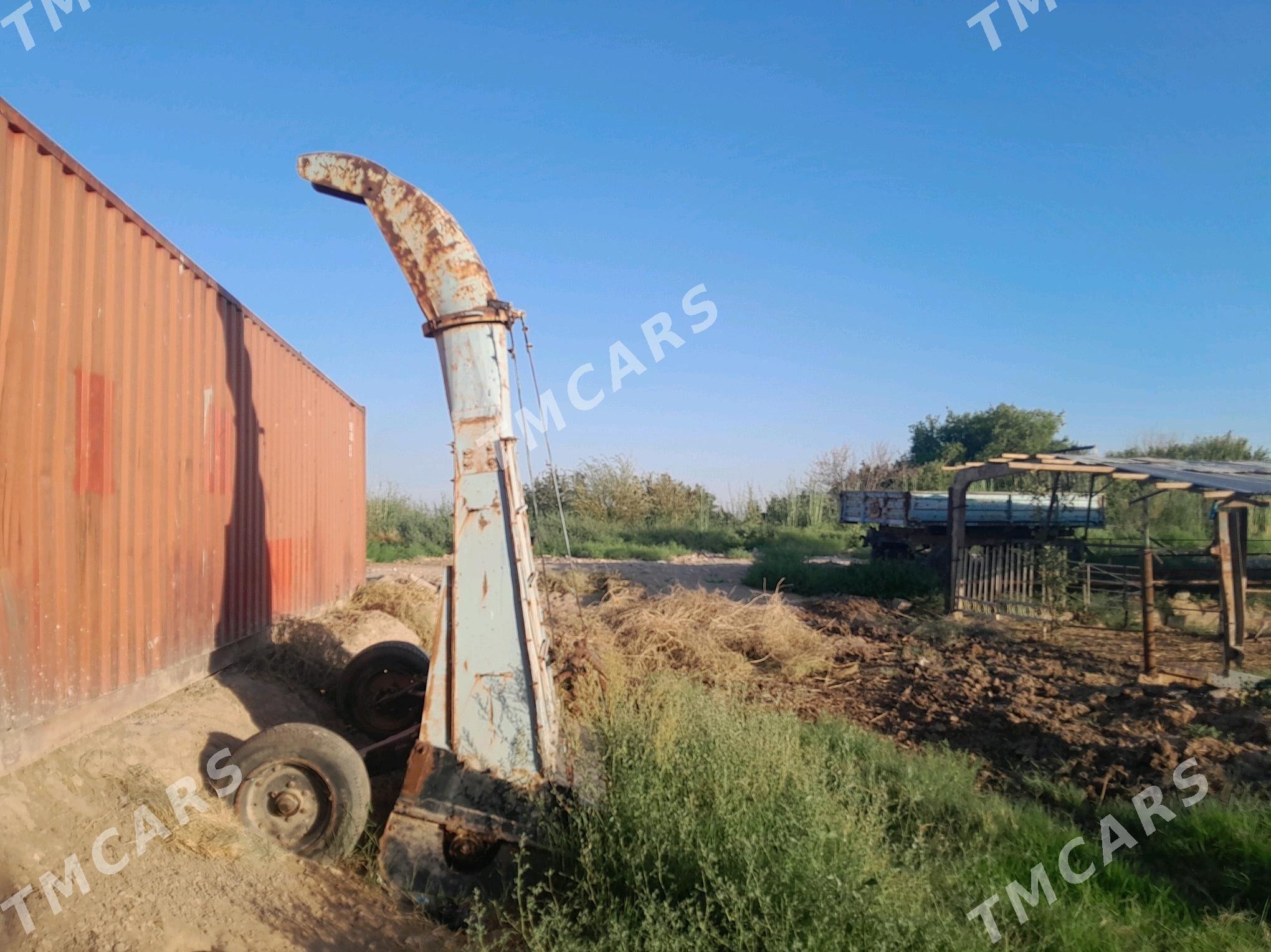 MTZ T-28 2005 - 140 000 TMT - Мары - img 3