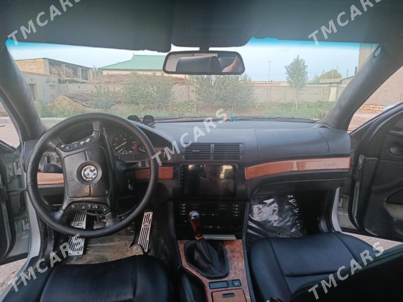 BMW 525 1999 - 90 000 TMT - Дашогуз - img 2