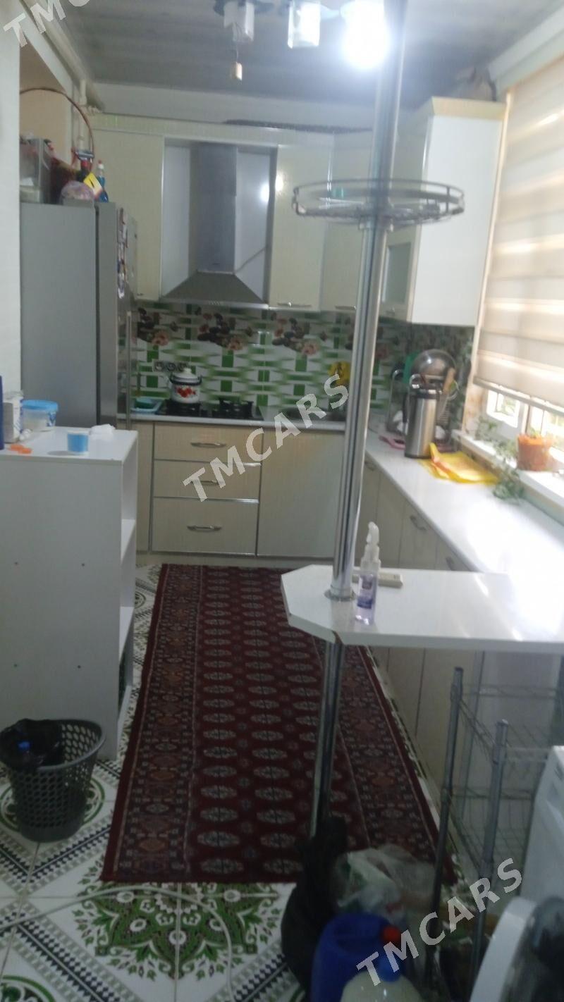 Аренда 10 мкр 2 ком 1 этаж - Aşgabat - img 3