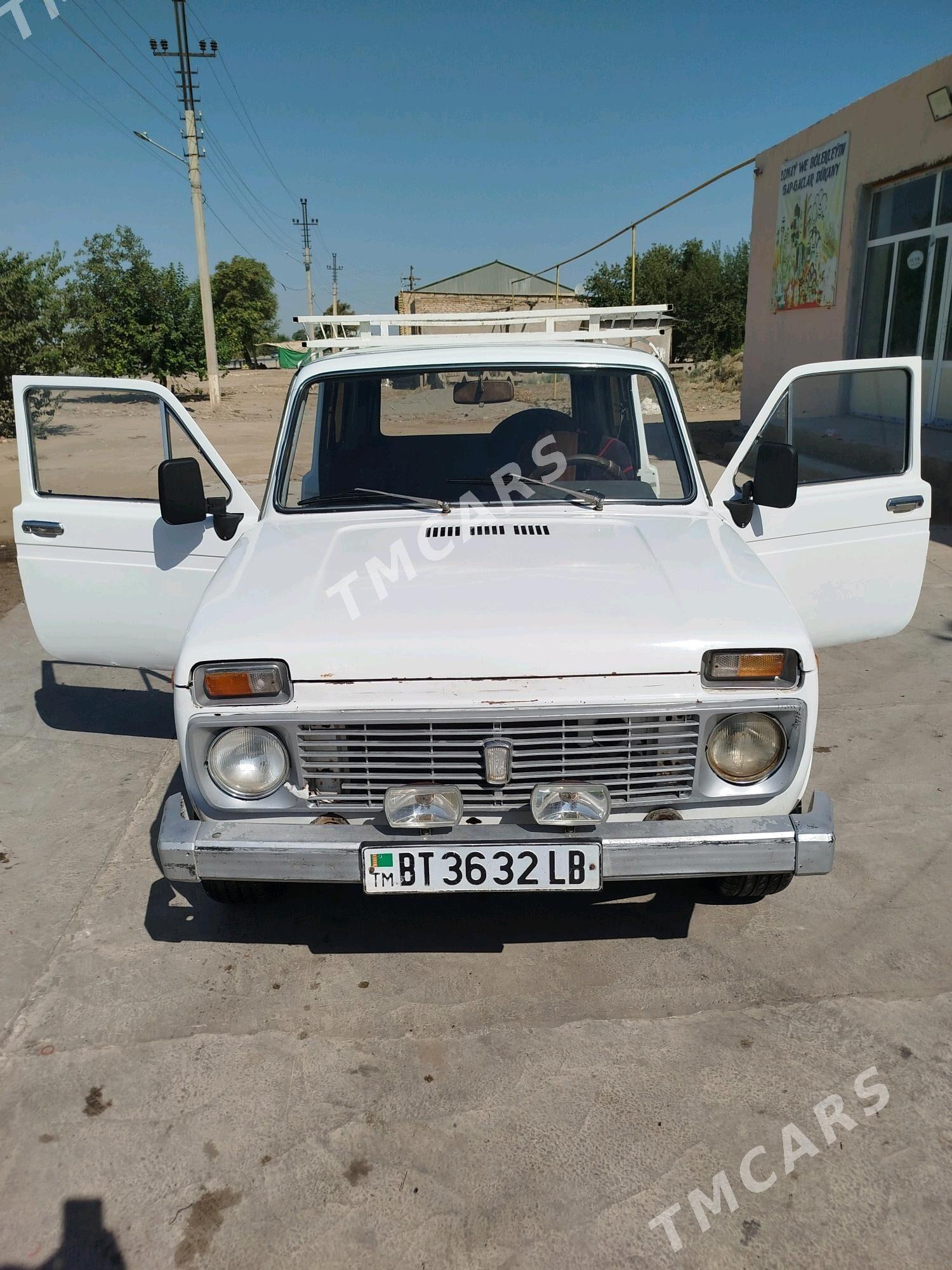 Lada Niva 1981 - 40 000 TMT - Саят - img 2