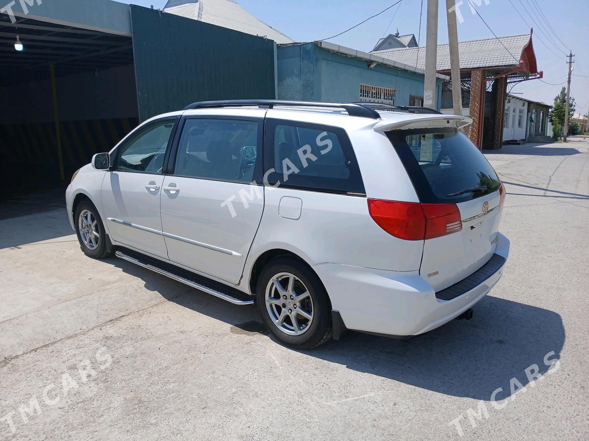 Toyota Sienna 2004 - 215 000 TMT - Kaka - img 2