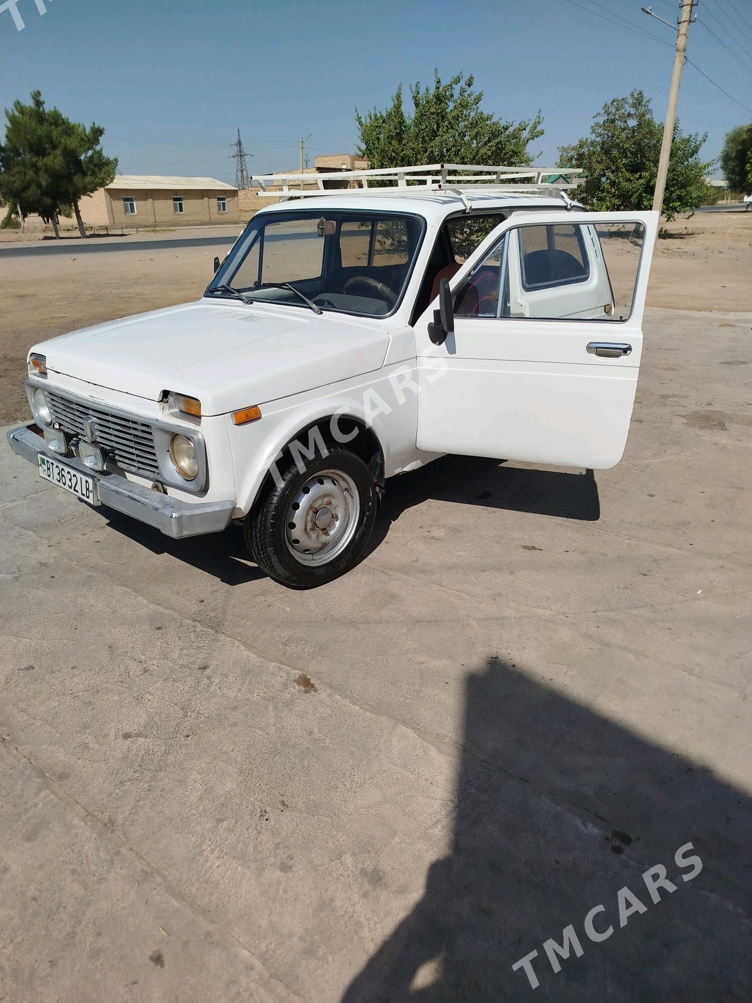 Lada Niva 1981 - 40 000 TMT - Саят - img 6