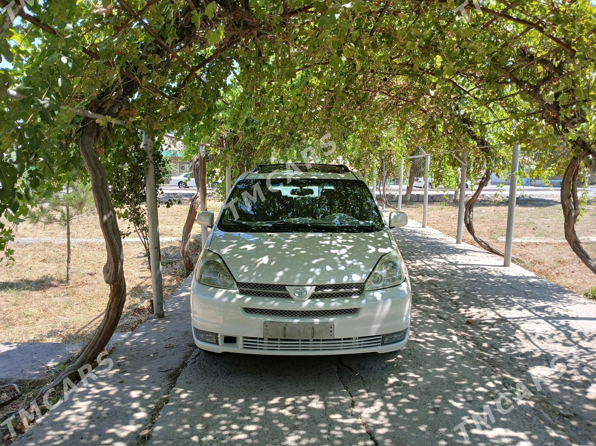 Toyota Sienna 2004 - 215 000 TMT - Kaka - img 5
