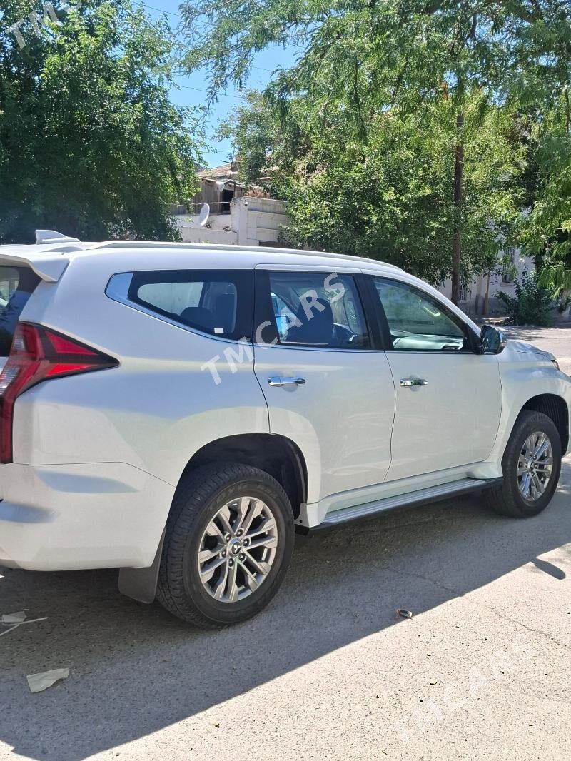 Mitsubishi Pajero 2020 - 400 000 TMT - Туркменбаши - img 6
