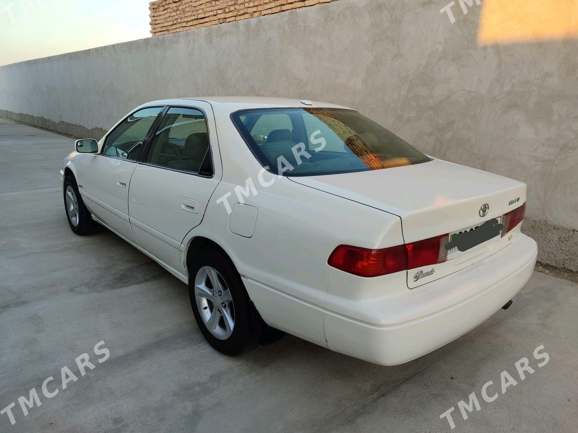 Toyota Camry 2000 - 105 000 TMT - Туркменабат - img 3