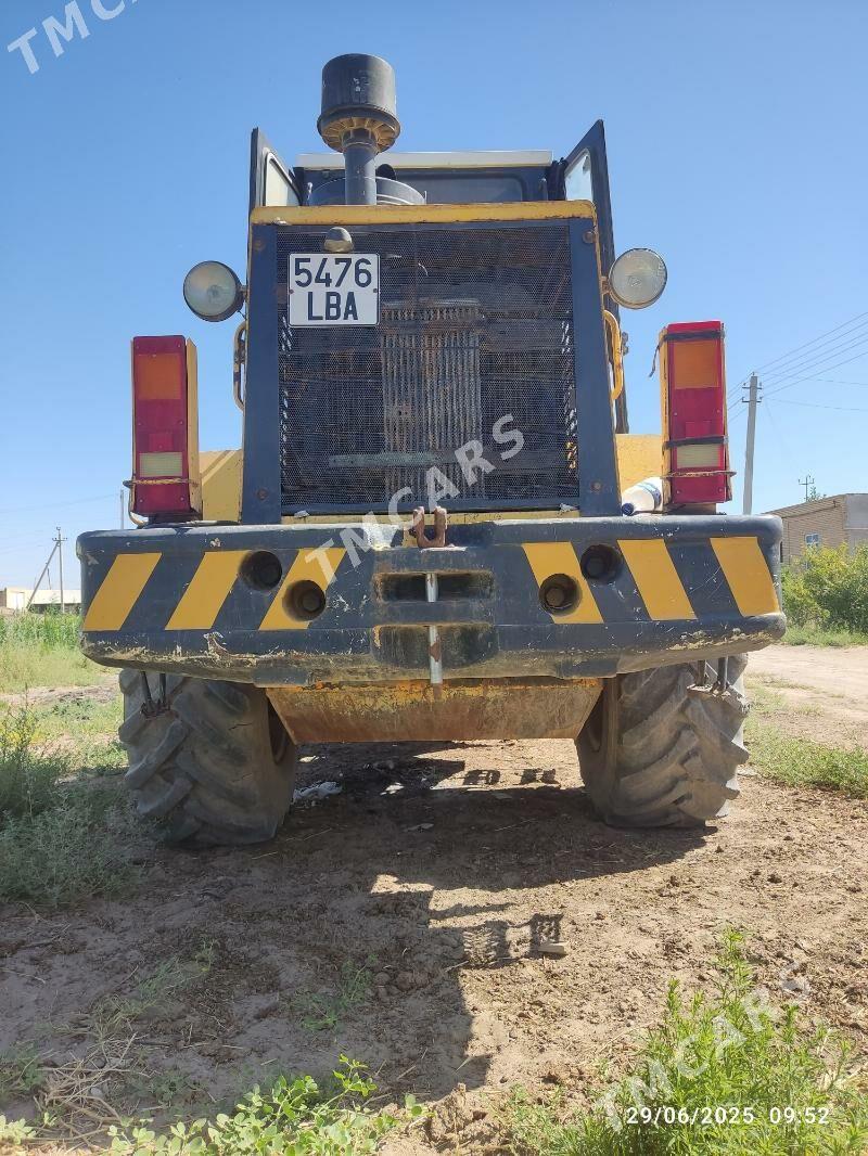 XCMG LW300F 2011 - 340 000 TMT - Фарап - img 2