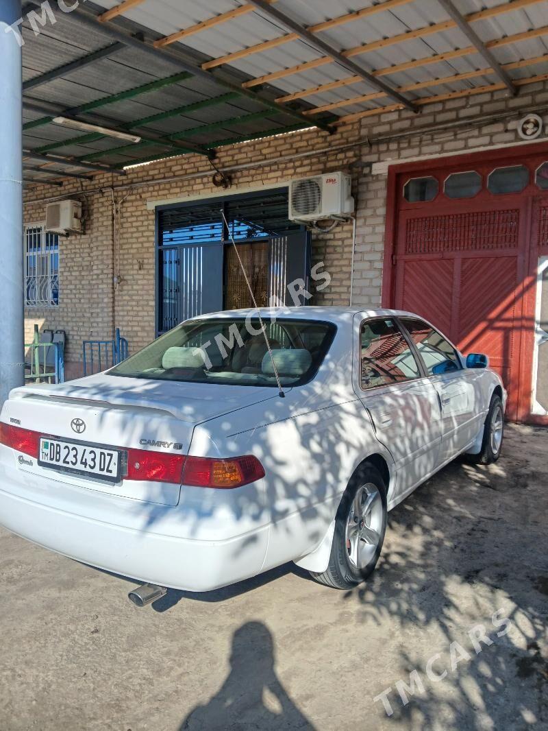 Toyota Camry 2000 - 150 000 TMT - Daşoguz - img 4