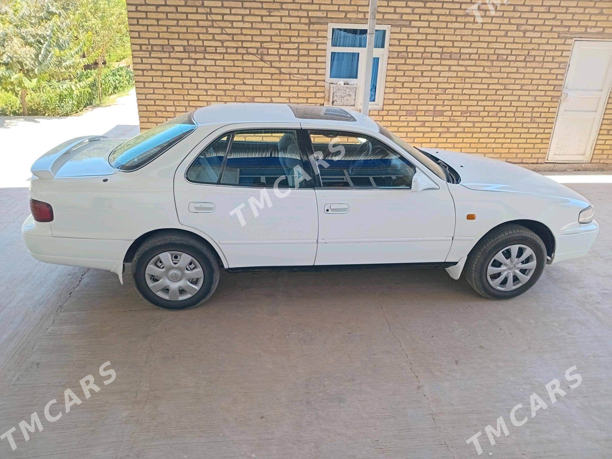 Toyota Camry 1995 - 70 000 TMT - Sarahs - img 3