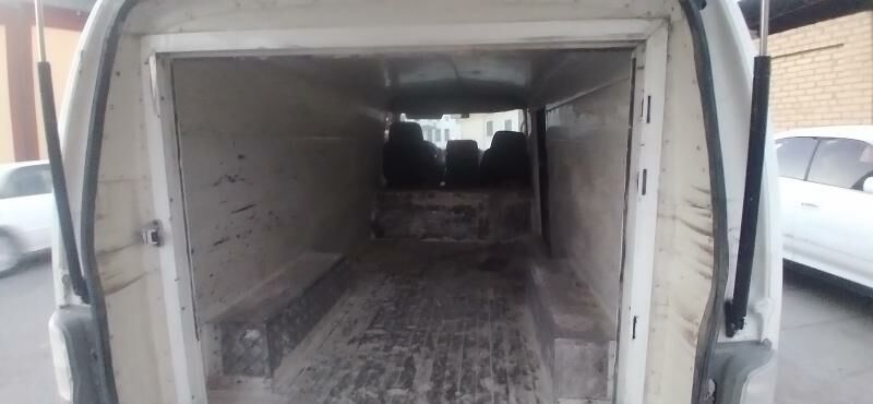 Toyota Hiace 2004 - 120 000 TMT - Керки - img 5