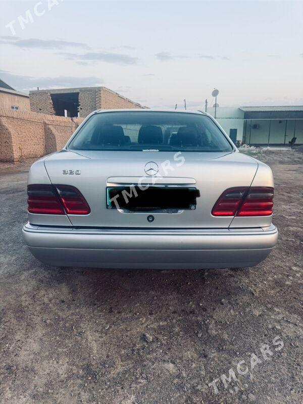 Mercedes-Benz E320 1999 - 145 000 TMT - Daşoguz - img 4