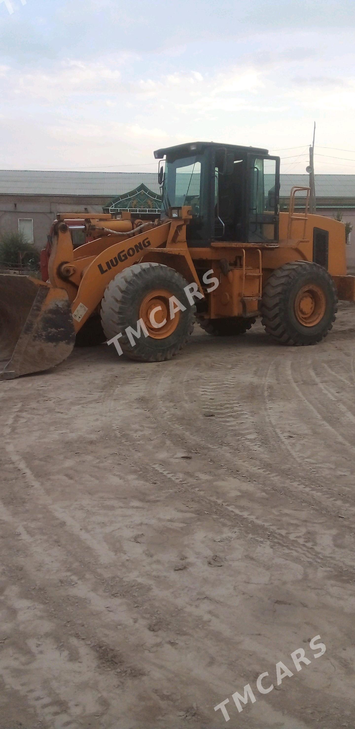 XCMG ZL50 2010 - 450 000 TMT - Gurbansoltan Eje - img 2