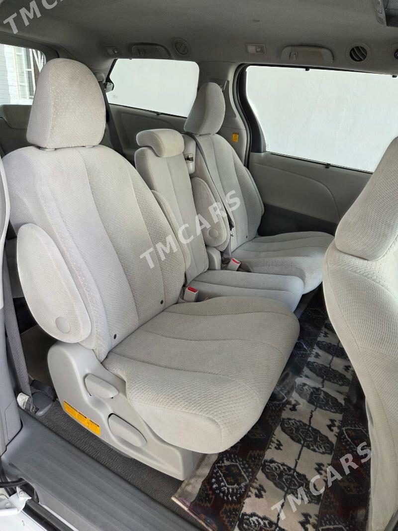 Toyota Sienna 2011 - 350 000 TMT - Ашхабад - img 6