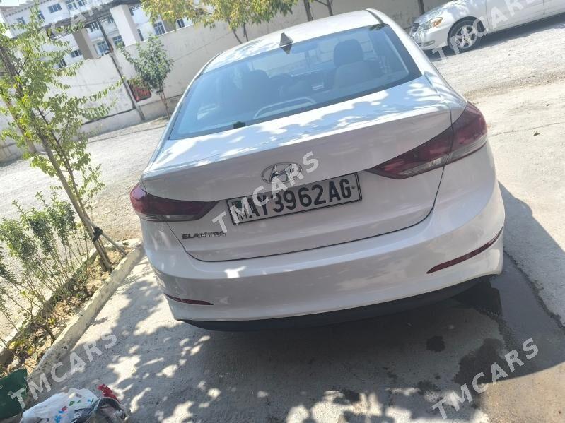 Hyundai Elantra 2018 - 185 000 TMT - Büzmeýin - img 2