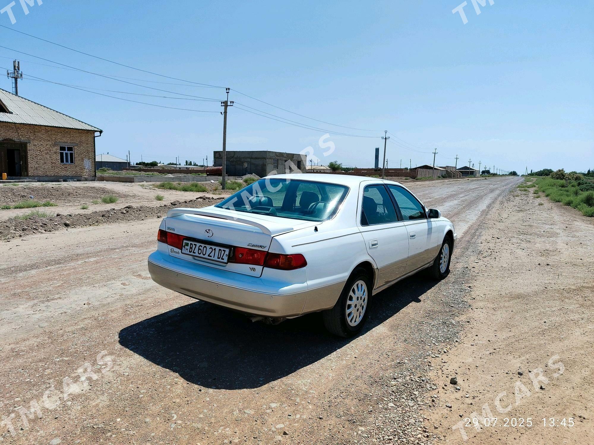 Toyota Camry 1998 - 130 000 TMT - Boldumsaz - img 2