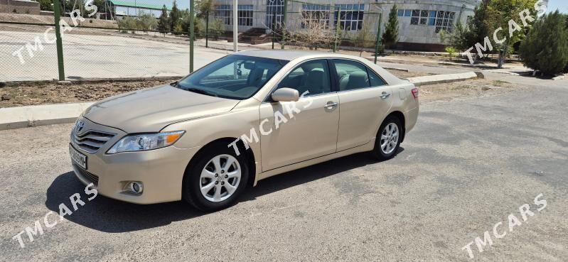 Toyota Camry 2011 - 170 000 TMT - Мары - img 2