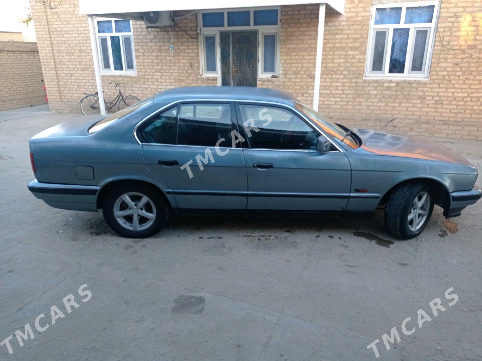 BMW 535 1990 - 33 000 TMT - Mary - img 4