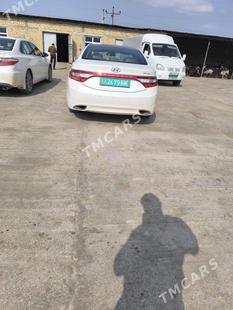 Hyundai Grandeur 2014 - 220 000 TMT - Aşgabat - img 2