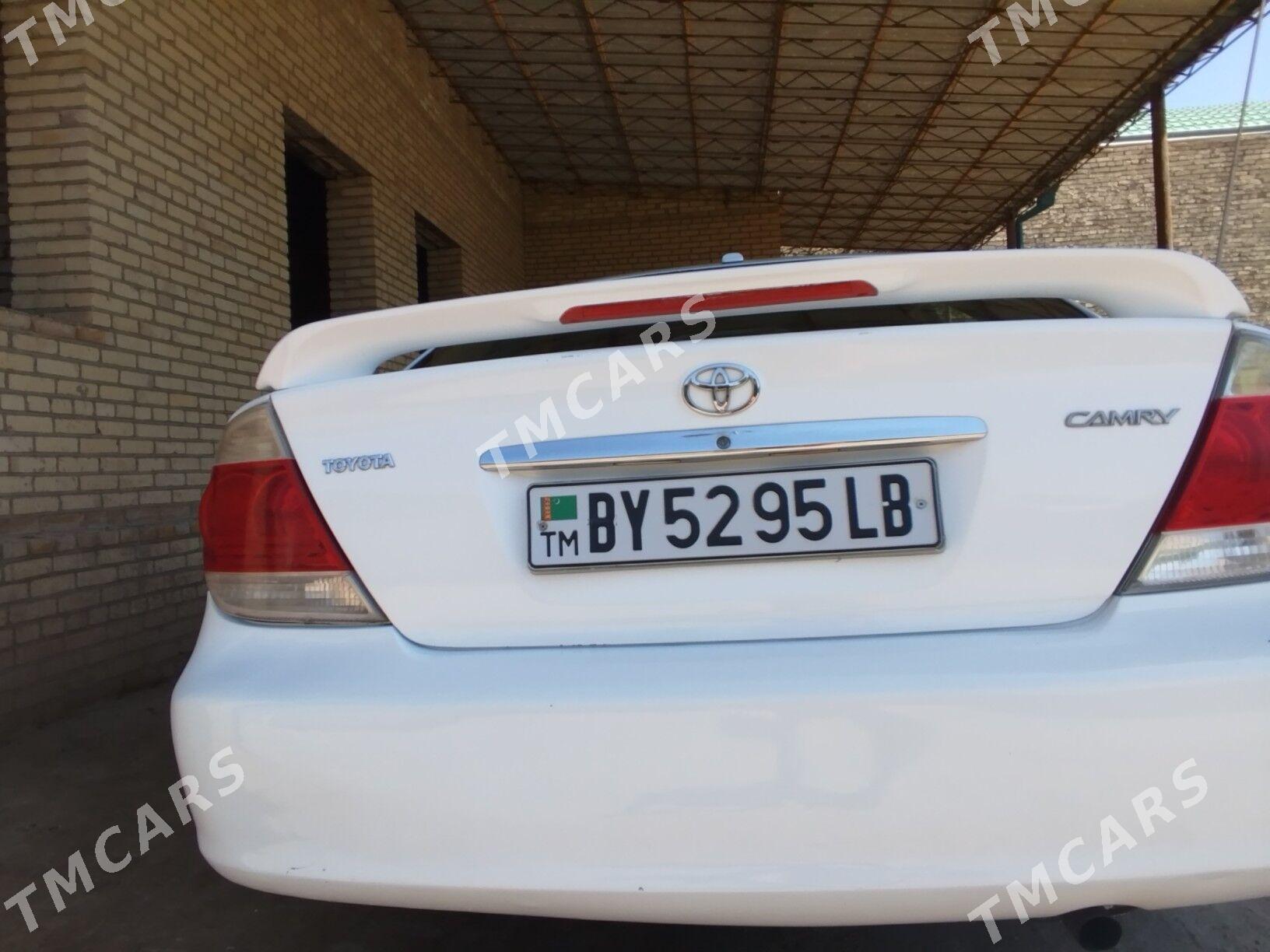 Toyota Camry 2005 - 145 000 TMT - Halaç - img 5