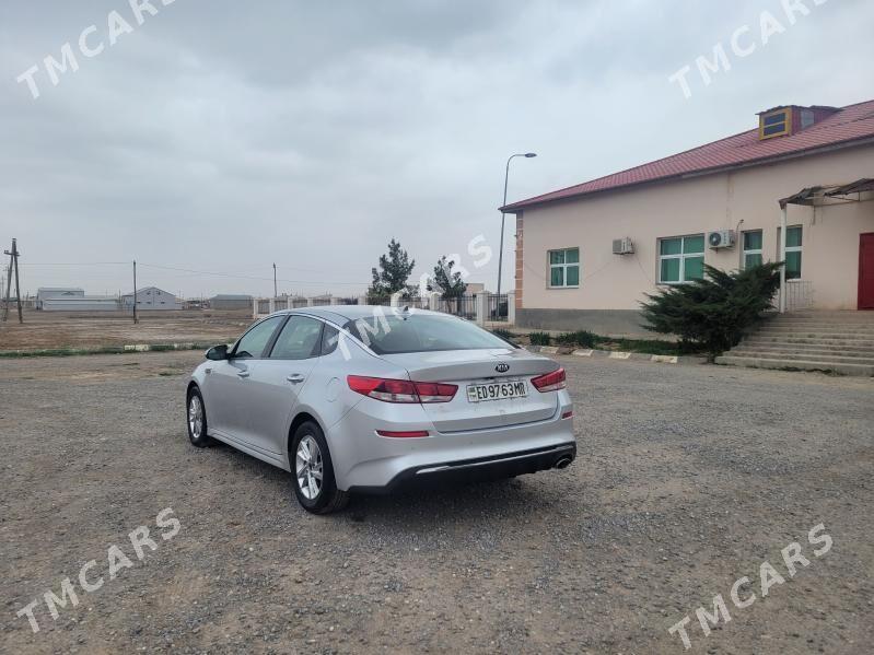 Kia Optima 2020 - 200 000 TMT - Ёлётен - img 4