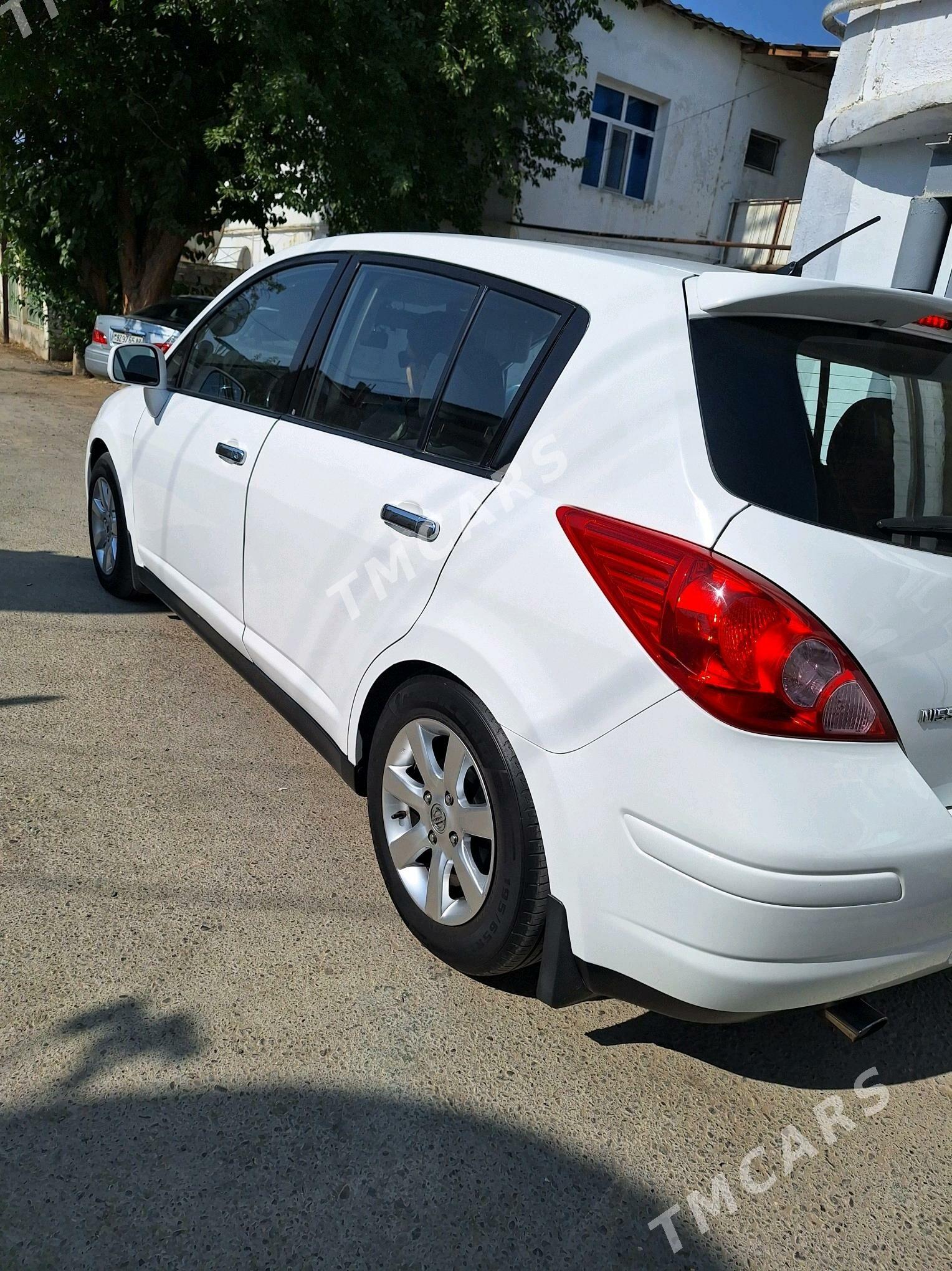 Nissan Versa 2011 - 135 000 TMT - Ашхабад - img 2