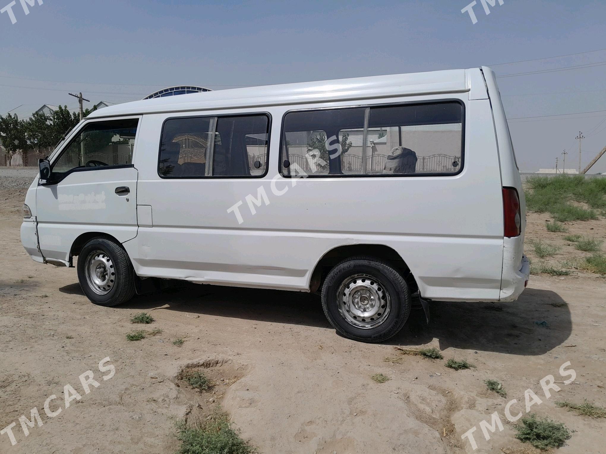 Toyota Hiace 1998 - 45 000 TMT - Байрамали - img 2