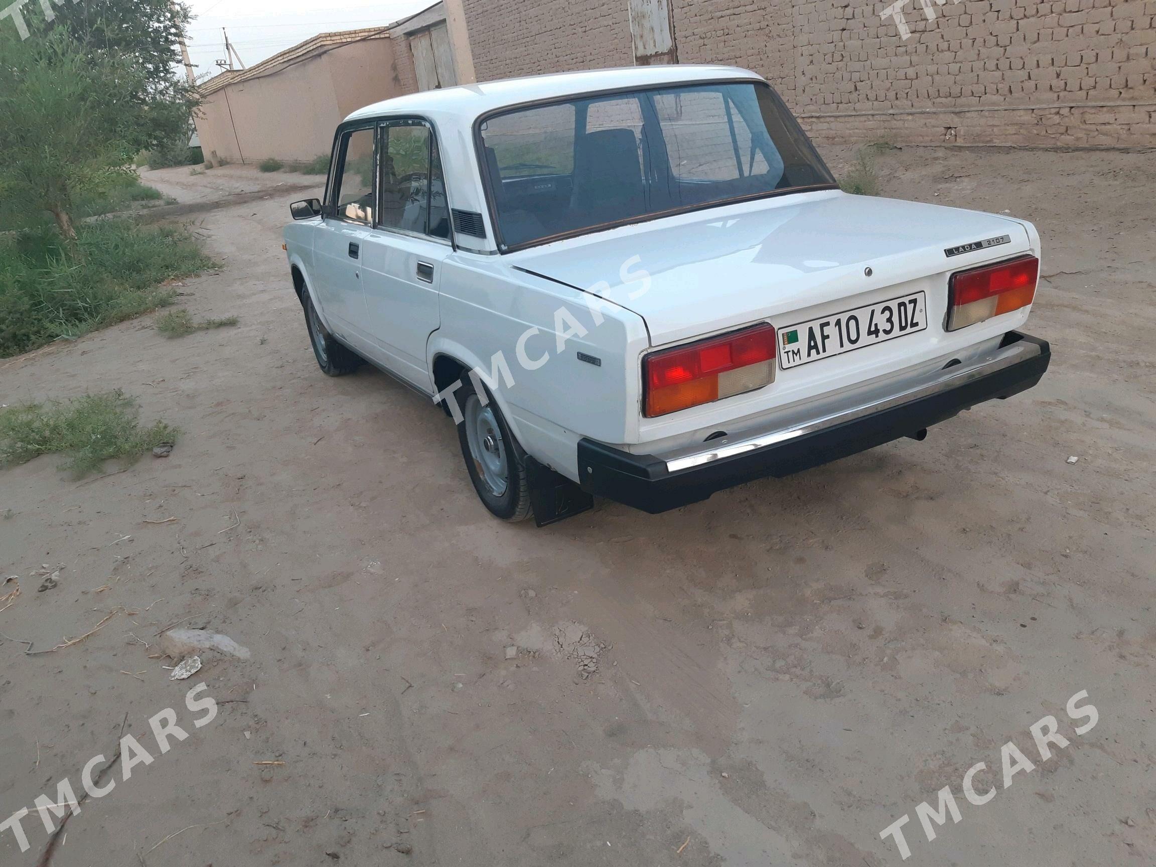 Lada 2107 2003 - 38 000 TMT - Гурбансолтан Едже - img 4