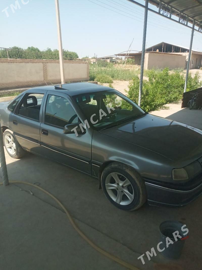Opel Vectra 1996 - 45 000 TMT - Дашогуз - img 2