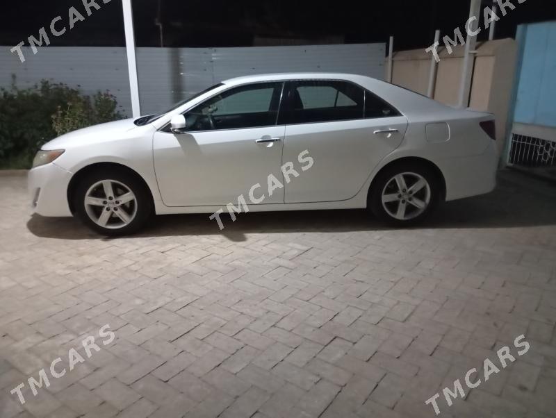 Toyota Camry 2012 - 155 000 TMT - Baýramaly - img 3