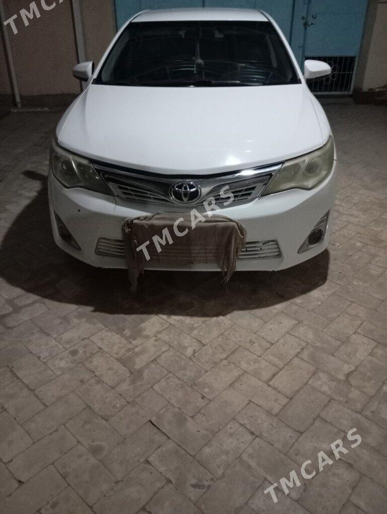 Toyota Camry 2012 - 155 000 TMT - Baýramaly - img 5