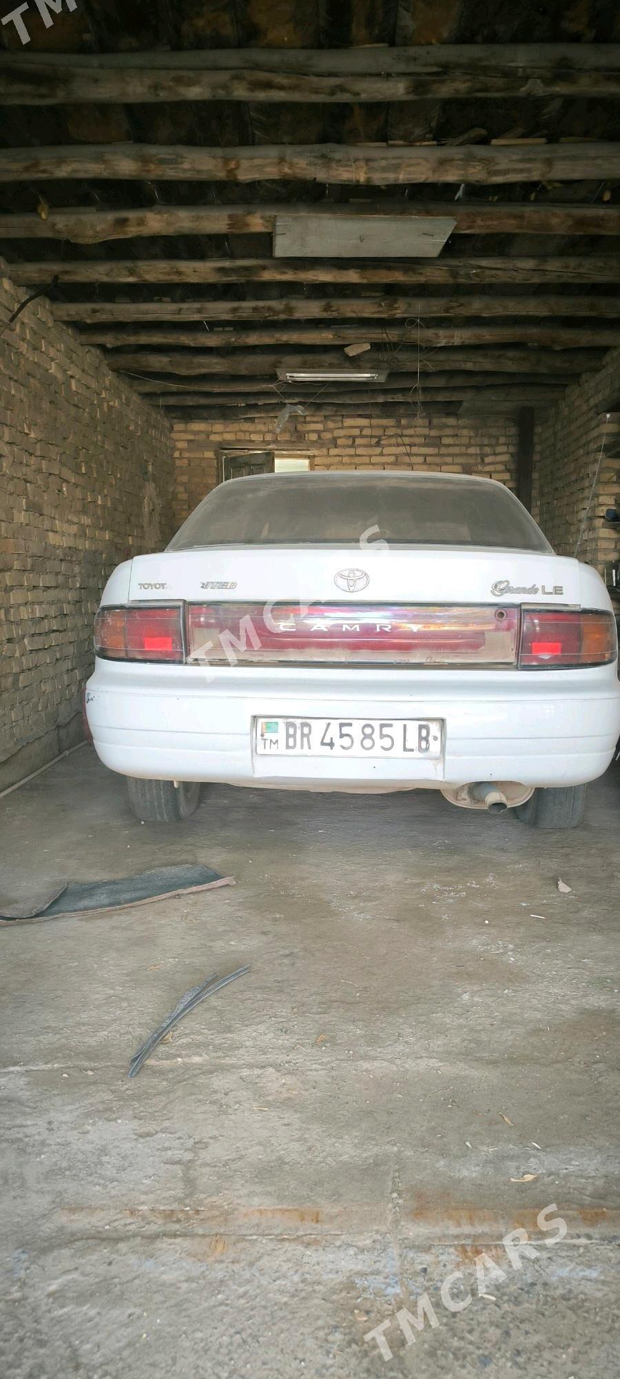 Toyota Camry 1993 - 52 000 TMT - Dänew - img 4