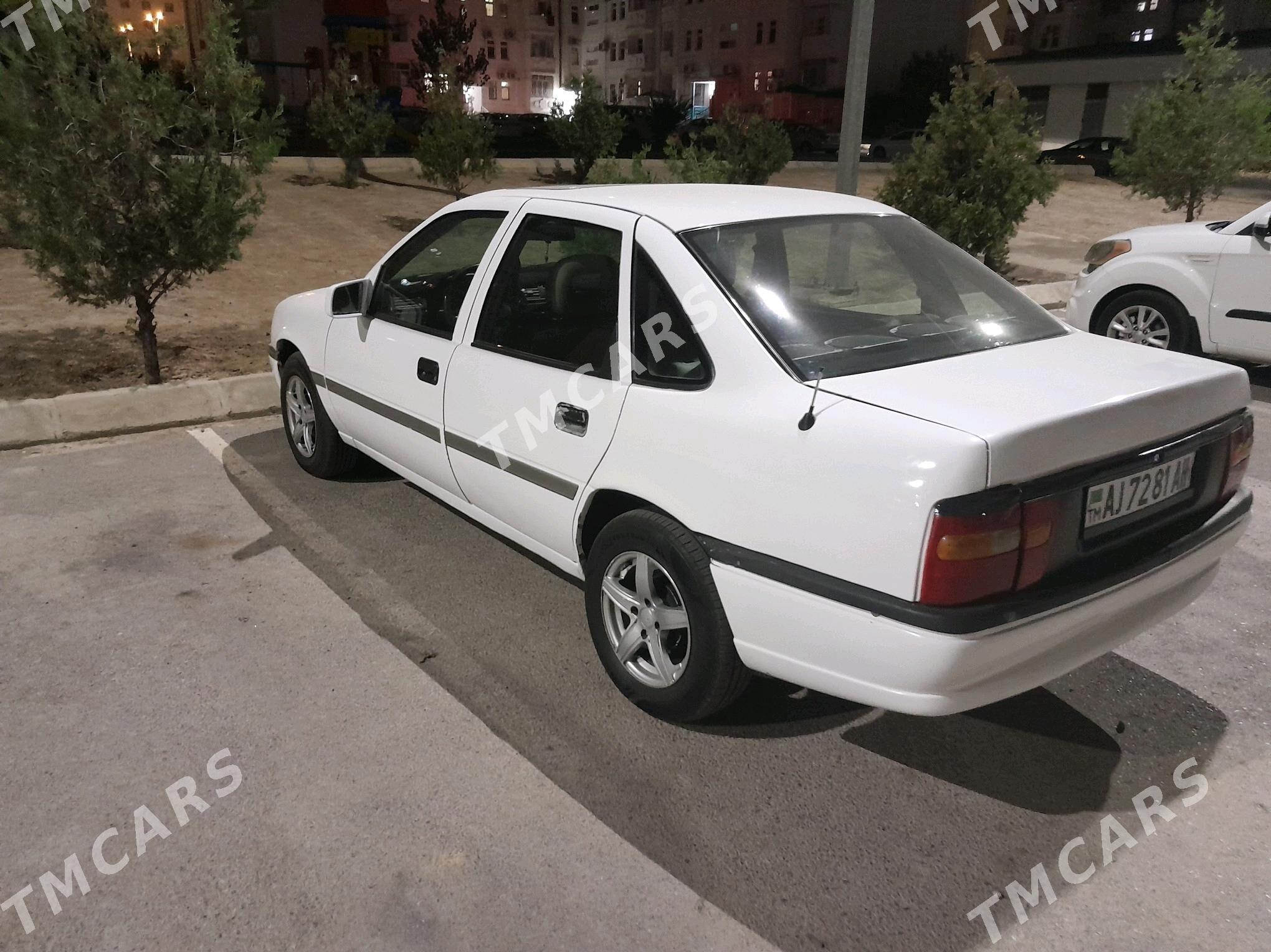 Opel Vectra 1992 - 35 000 TMT - Мир 7 - img 4