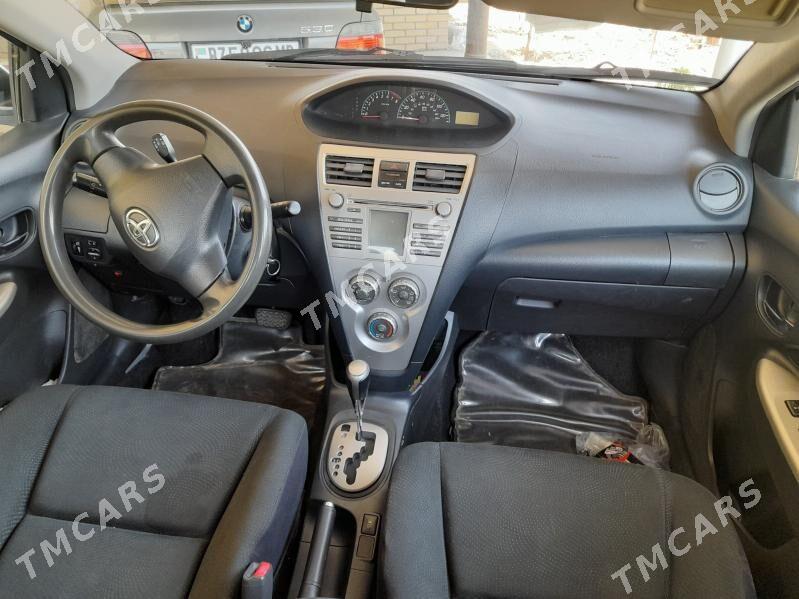 Toyota Yaris 2009 - 82 000 TMT - Мургап - img 2