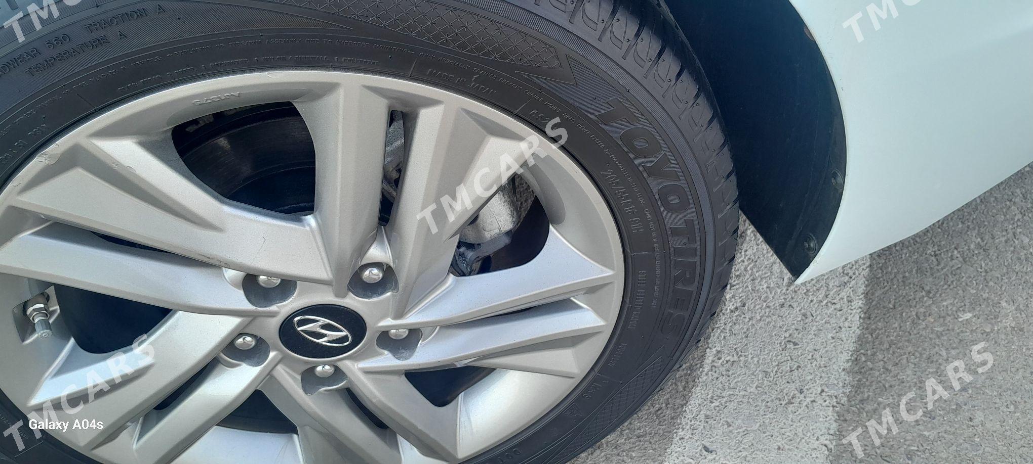 Hyundai Elantra 2020 - 215 000 TMT - Parahat 4 - img 4
