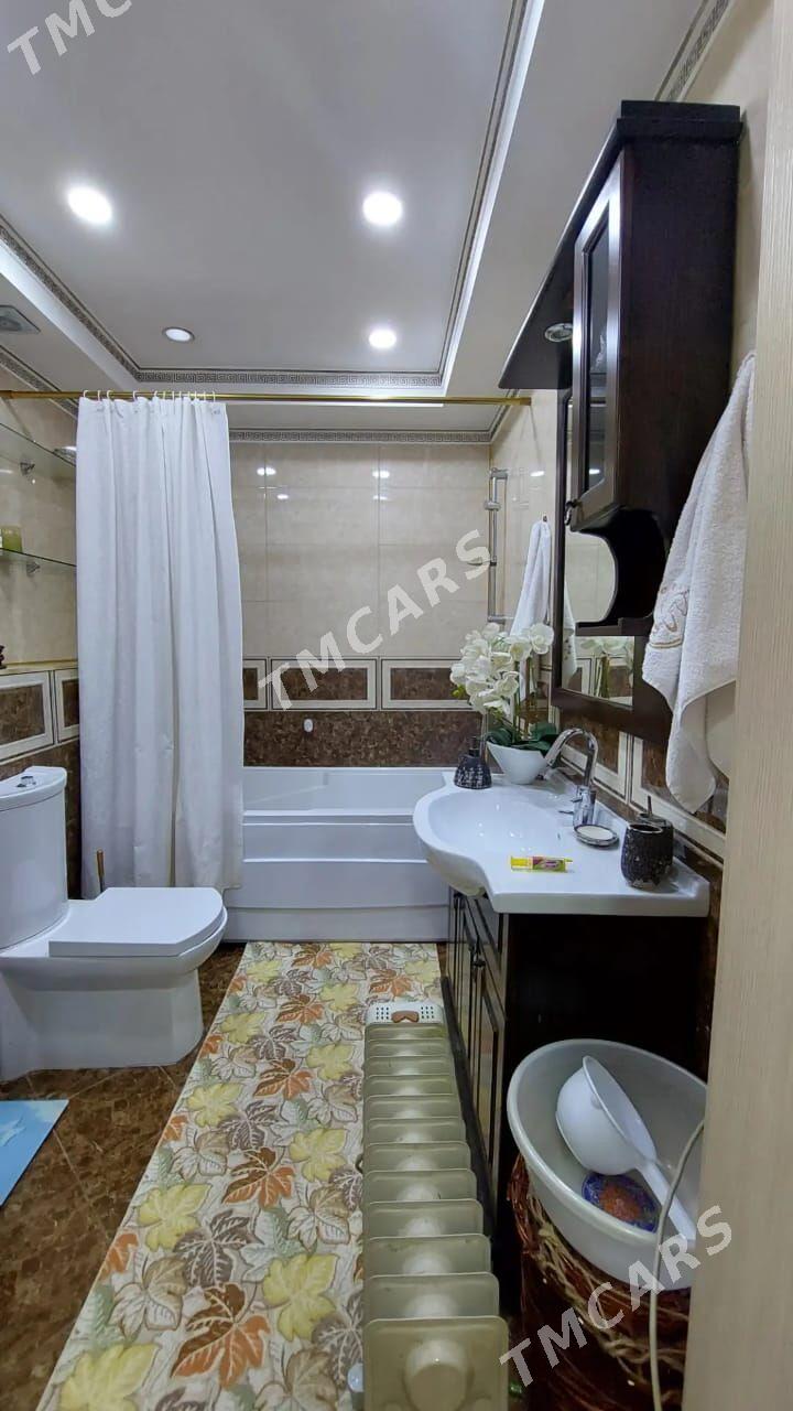 Продажа 3 ком 8 мкр 2 эт евро - 8 mkr - img 3