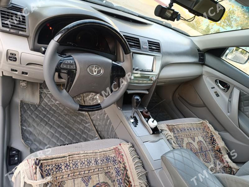 Toyota Camry 2010 - 170 000 TMT - Ёлётен - img 4