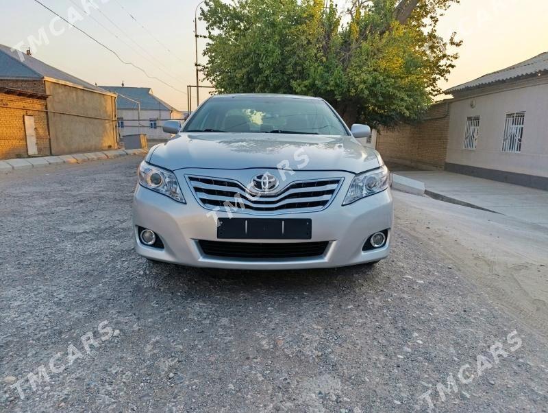 Toyota Camry 2010 - 170 000 TMT - Ёлётен - img 5