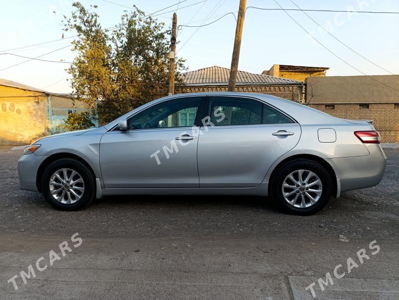Toyota Camry 2010 - 170 000 TMT - Ёлётен - img 8