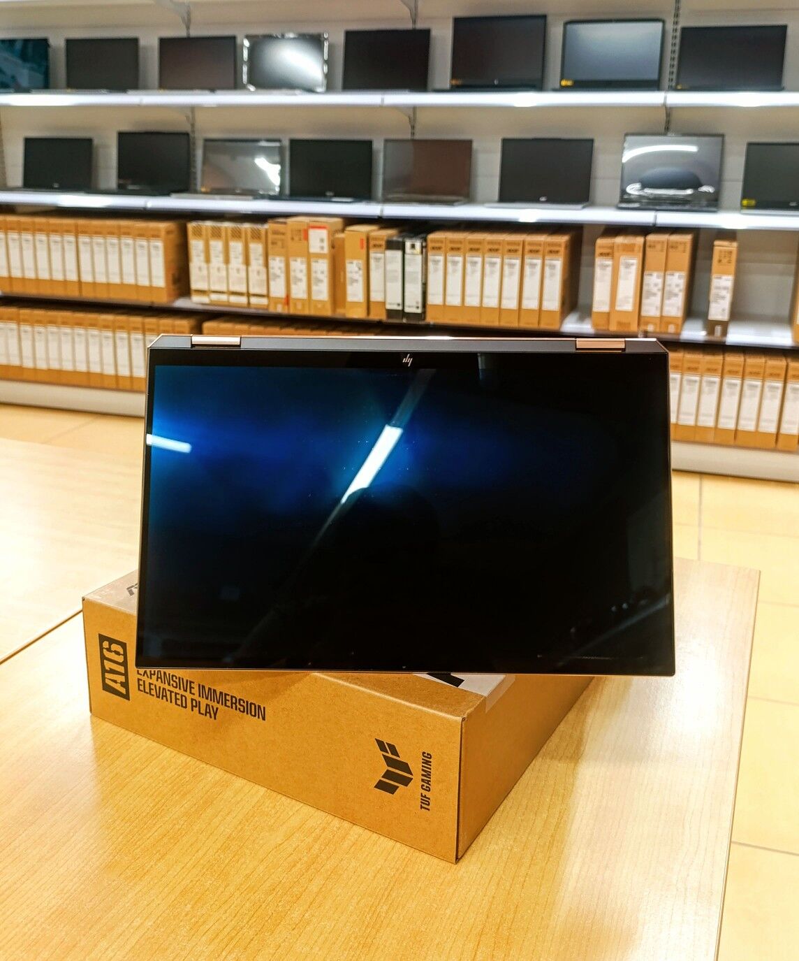 Б/У HP Spectre/ i7/ GTX 1650Ti - Балканабат - img 8